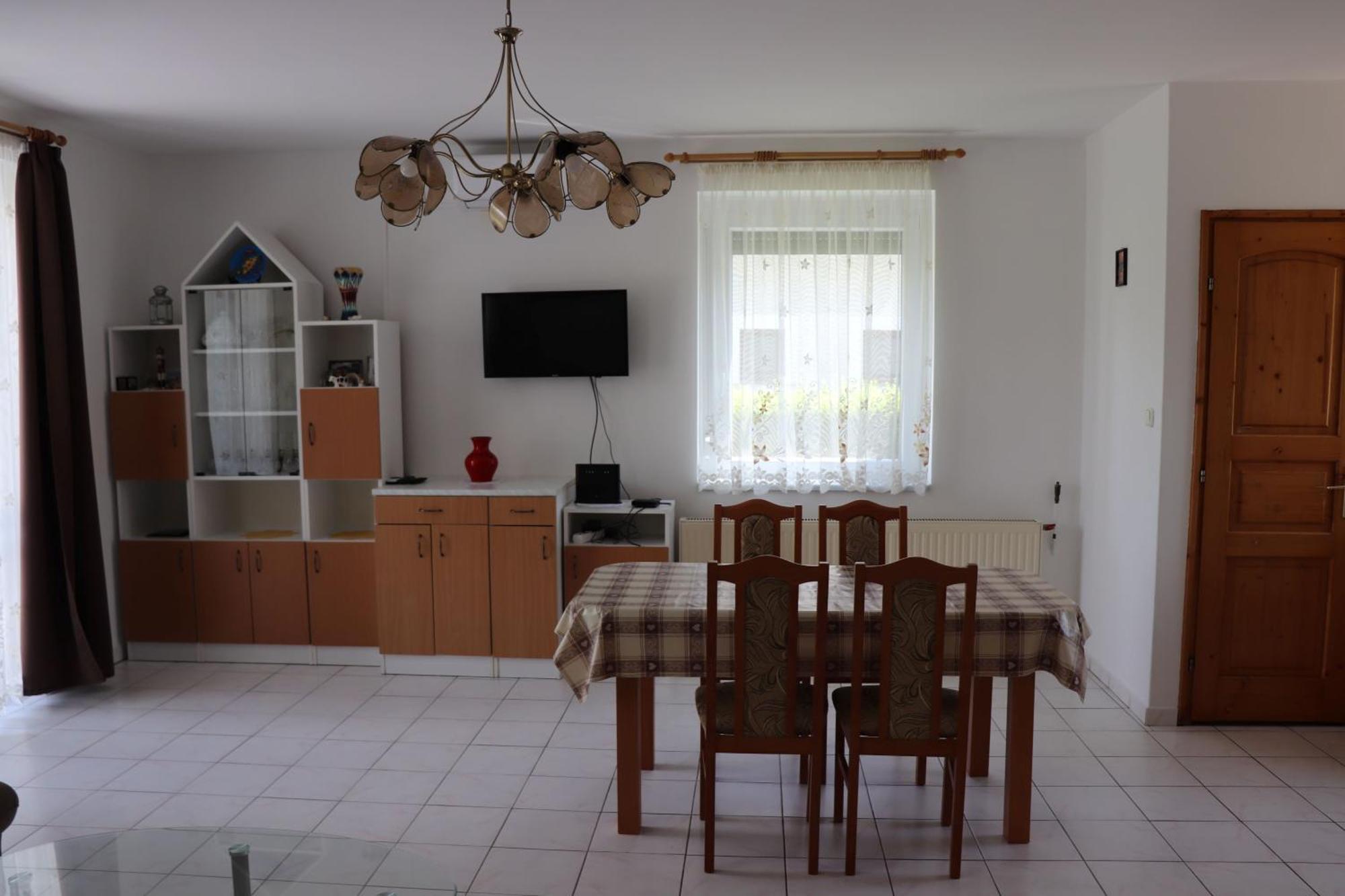 Badacsony Apartmanhaz 바다초니토마이 외부 사진